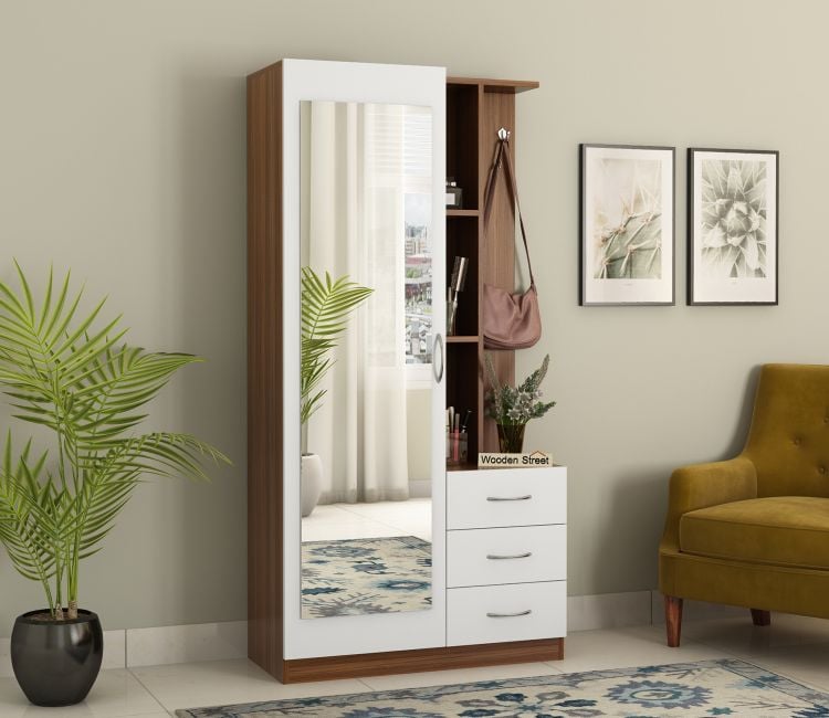 Wooden Street Dressing Table: Artistry in Every Detail